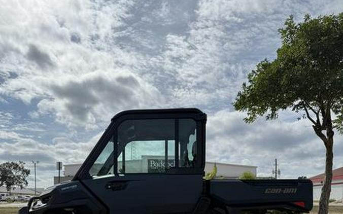 2026 Can-Am® Defender XT CAB HD11 With 10.25 in.display