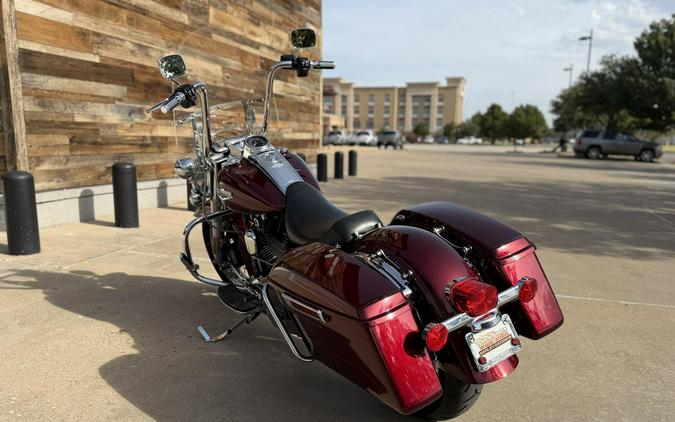 2014 Harley-Davidson® Road King® Mysterious Red Sunglo