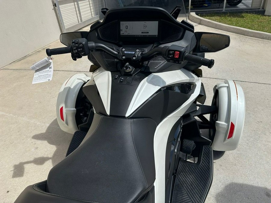 2026 Can-Am Spyder RT
