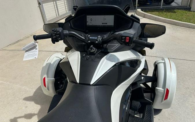 2026 Can-Am Spyder RT