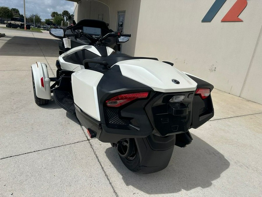 2026 Can-Am Spyder RT