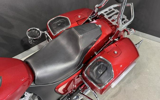 2025 Indian Chieftain PowerPlus Dark Horse w/PowerBand Audio Sunset Red Smoke