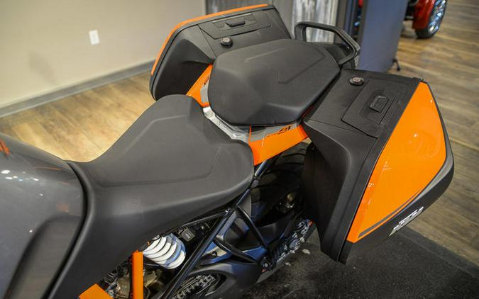 2017 KTM 1290 Super Duke GT