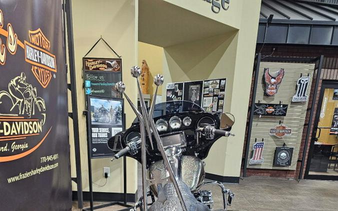 2016 Harley-Davidson® Street Glide® Special Hard Candy Gold Flake