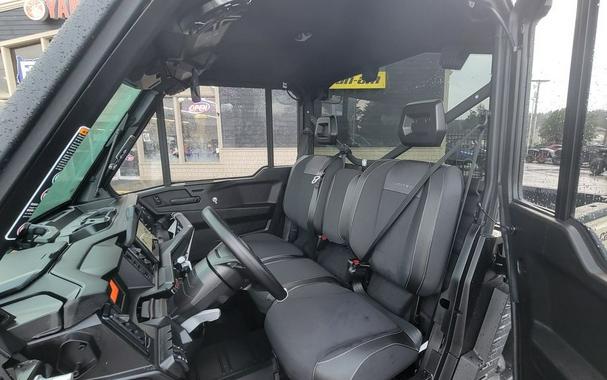 2026 Can-Am® Defender Limited HD11 Desert Tan & Carbon Black