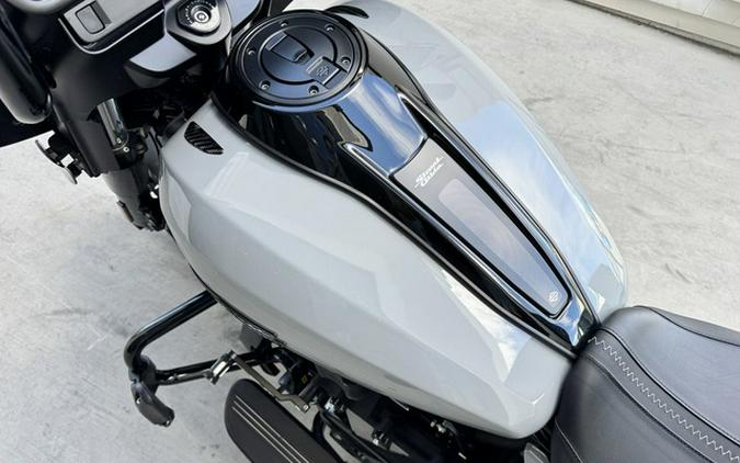 2024 Harley-Davidson FLHX - Street Glide