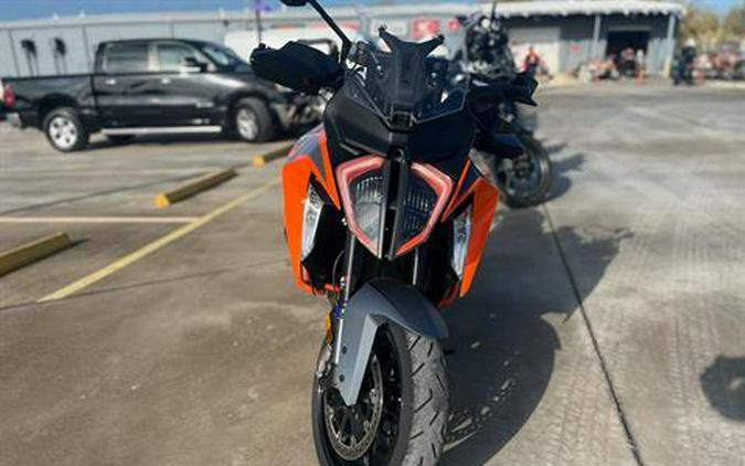 2023 KTM 1290 Super Duke GT