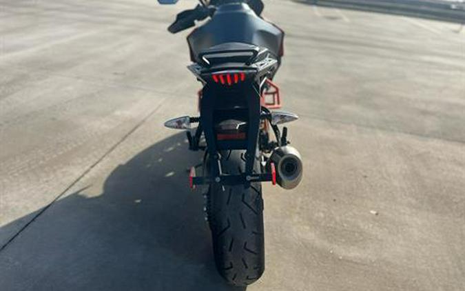 2023 KTM 1290 Super Duke GT