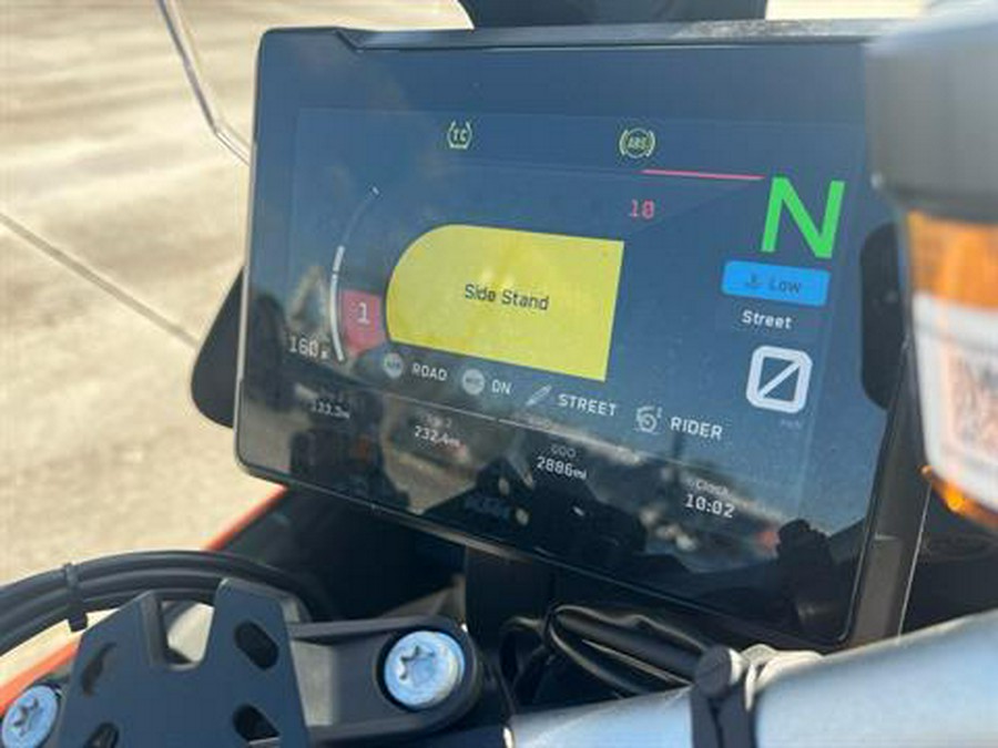 2023 KTM 1290 Super Duke GT