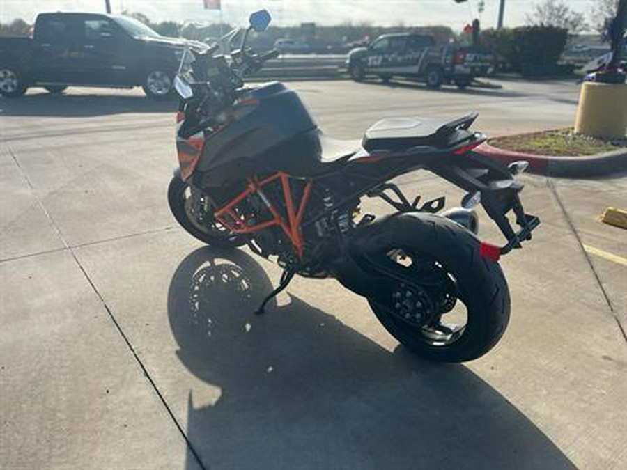 2023 KTM 1290 Super Duke GT