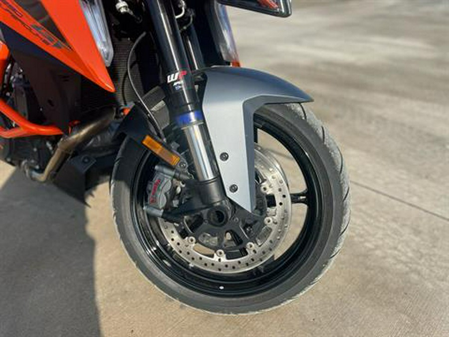 2023 KTM 1290 Super Duke GT