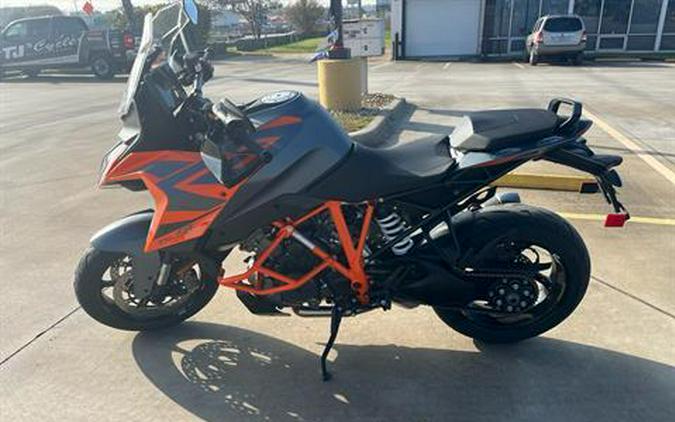 2023 KTM 1290 Super Duke GT