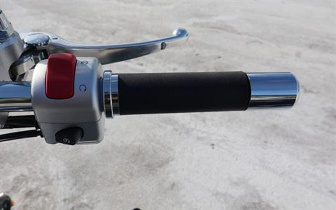 2025 Suzuki Boulevard C50