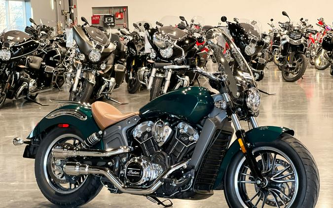 2019 Indian Scout Bobber vs. Triumph Bonneville Bobber Black: Comparison Review