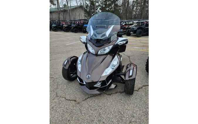 2013 Can-Am Spyder RT-S