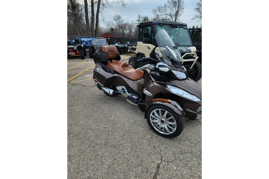 2013 Can-Am Spyder RT-S