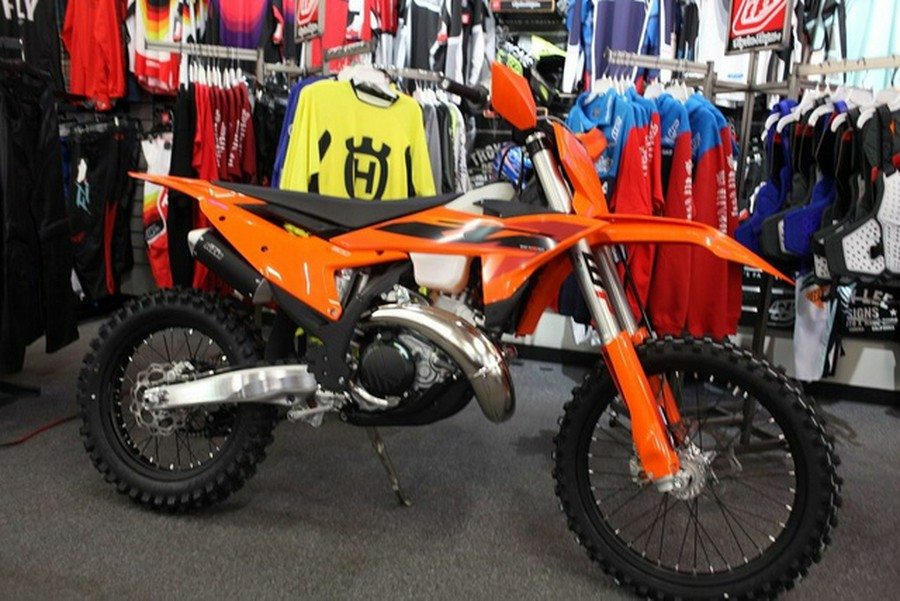 2025 KTM XC 300