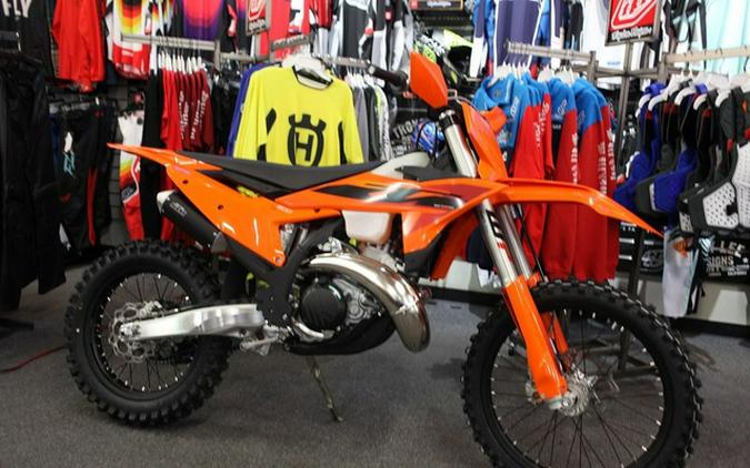 2025 KTM XC 300