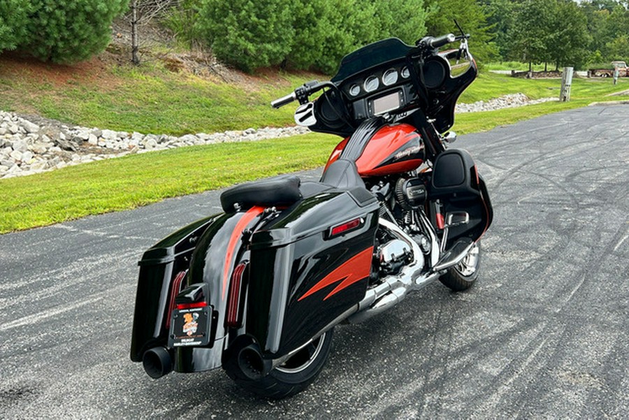2017 Harley-Davidson FLHXSE - CVO Street Glide