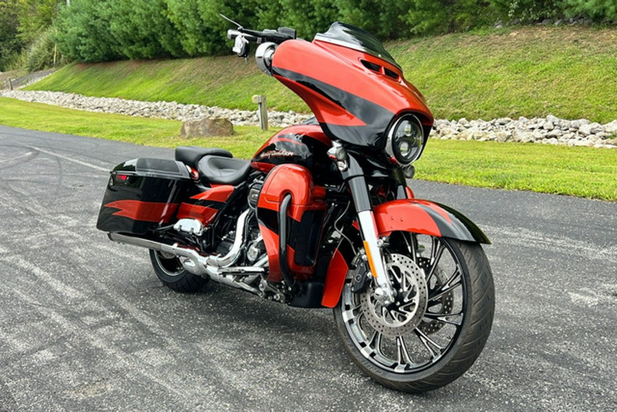 2017 Harley-Davidson FLHXSE - CVO Street Glide