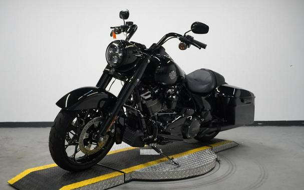 2025 Harley-Davidson® FLHRXS - Road King® Special