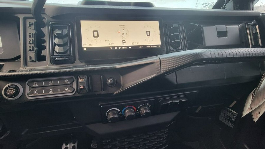 2026 Can-Am® Defender Limited HD11 Desert Tan & Carbon Black