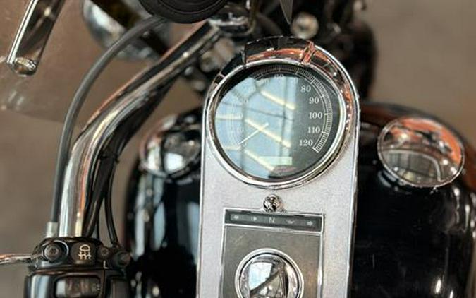 2005 Harley-Davidson FLSTSC/FLSTSCI Softail® Springer® Classic