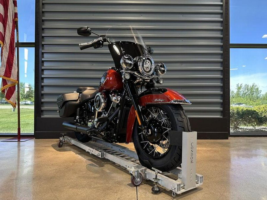 2025 Harley-Davidson® FLHC - Heritage Classic