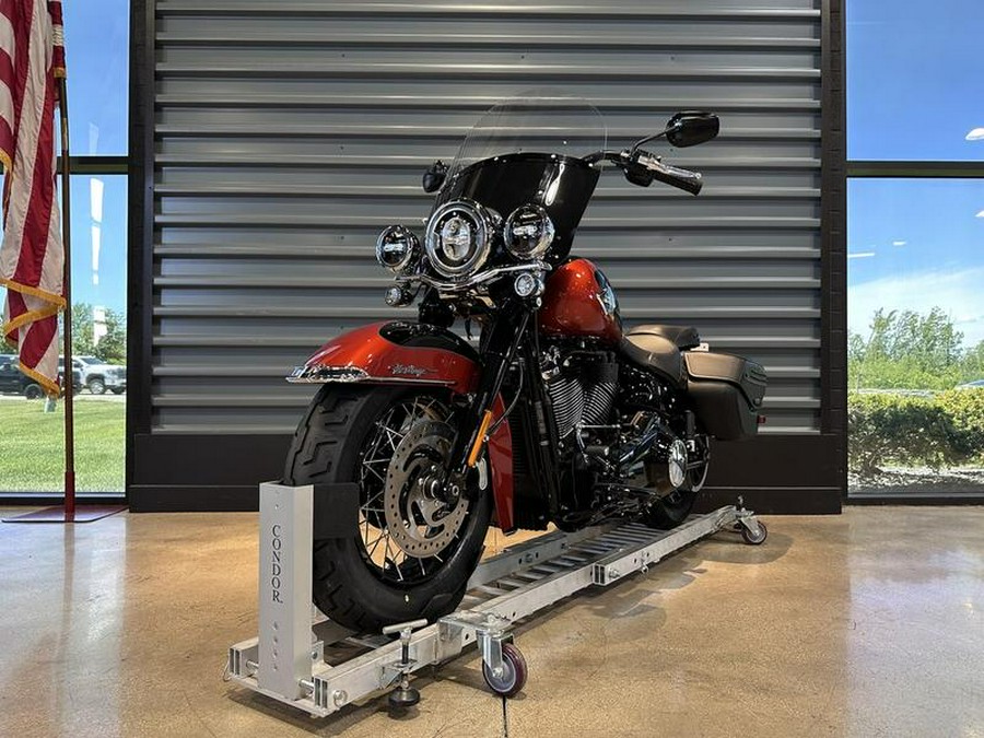 2025 Harley-Davidson® FLHC - Heritage Classic