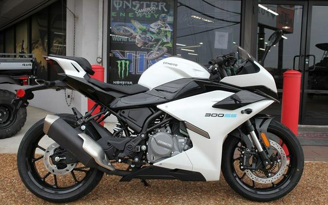 2025 CFMOTO 300SS