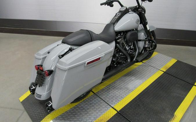 2025 Harley-Davidson® FLHRXS - Road King® Special