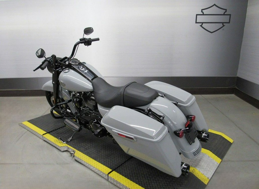 2025 Harley-Davidson® FLHRXS - Road King® Special