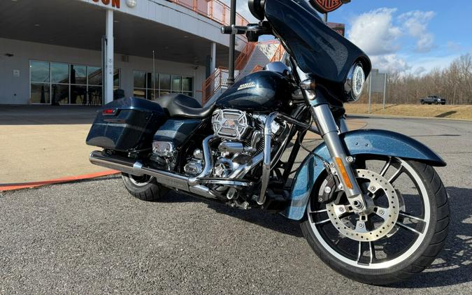 2016 Harley-Davidson® Street Glide® Special Custom Color Cosmic Blue Pearl