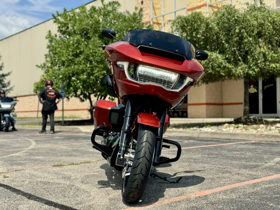 2024 Harley-Davidson Road Glide™ Whiskey Fire - Black Finish