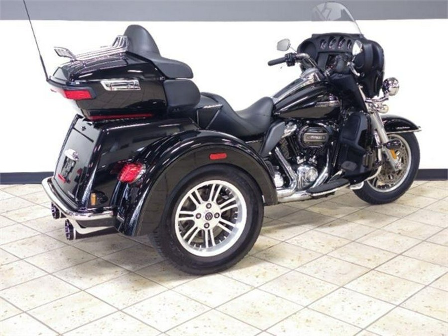 2021 Harley-Davidson® FLHTCUTG - Tri Glide® Ultra