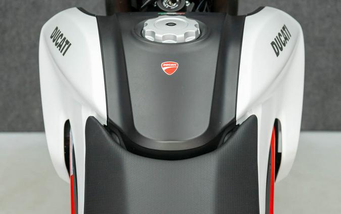 2018 DUCATI HYPERMOTARD 939 W/ABS