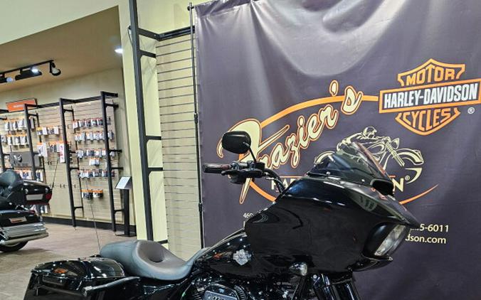 2021 Harley-Davidson® Road Glide® Special Vivid Black - Black Finish