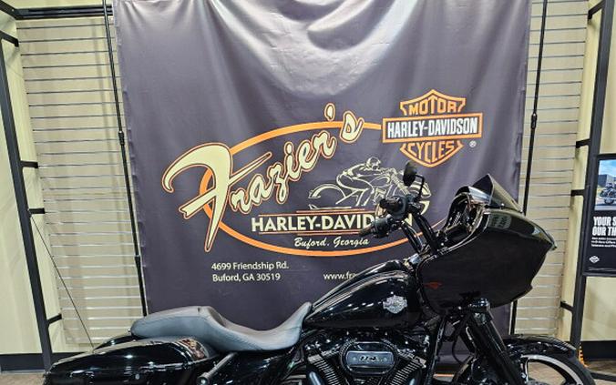 2021 Harley-Davidson® Road Glide® Special Vivid Black - Black Finish