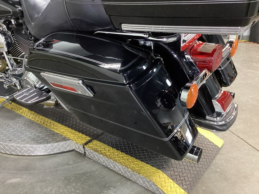 2006 Harley-Davidson® FLHTCI - Electra Glide® Classic