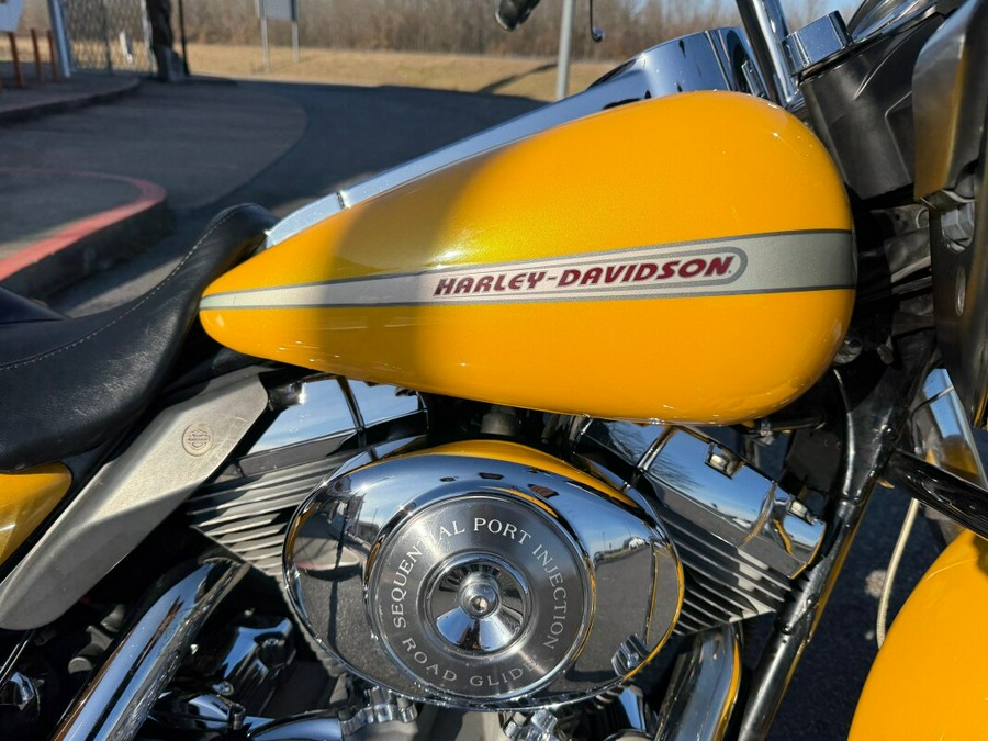 2005 Harley-Davidson® Road Glide® Yellow Pearl