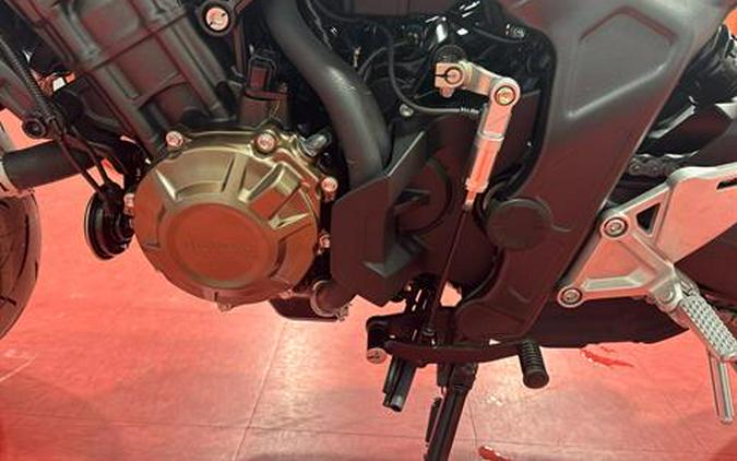 2026 Honda CB650R E-Clutch