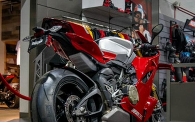 2026 Ducati Panigale V4 R