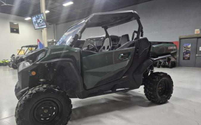 2023 Can-Am Commander DPS 700