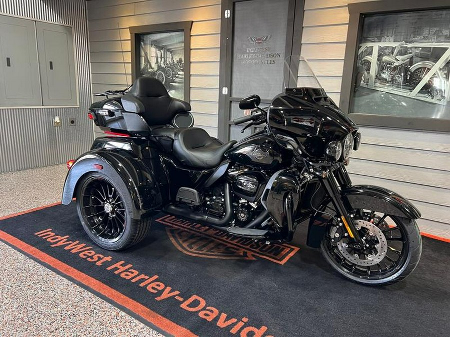 2025 Harley-Davidson® FLHTCUTG - Tri Glide® Ultra