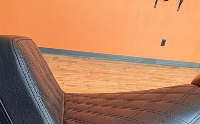 2022 Harley-Davidson Softail® Standard