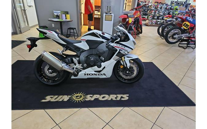 2026 CBR1000RR - Honda