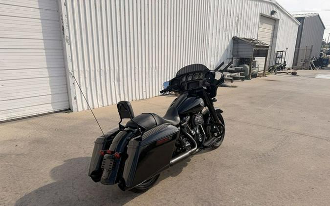 2022 Harley-Davidson Street Glide FLHXS - Special