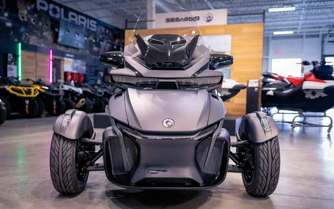 2023 Can-Am® Spyder RT Limited Dark Wheels