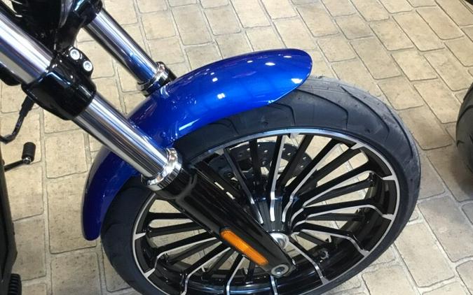 2024 Harley-Davidson® Breakout™ Blue Burst
