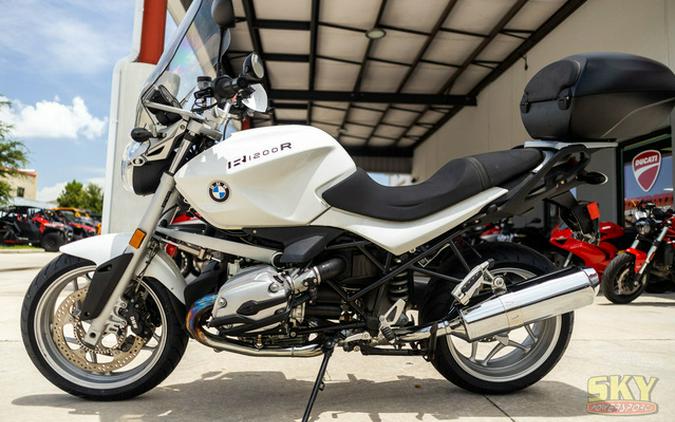 2020 BMW R 1250 R Light White/Lupin Blue Met/Racing Red 1250 R Sport